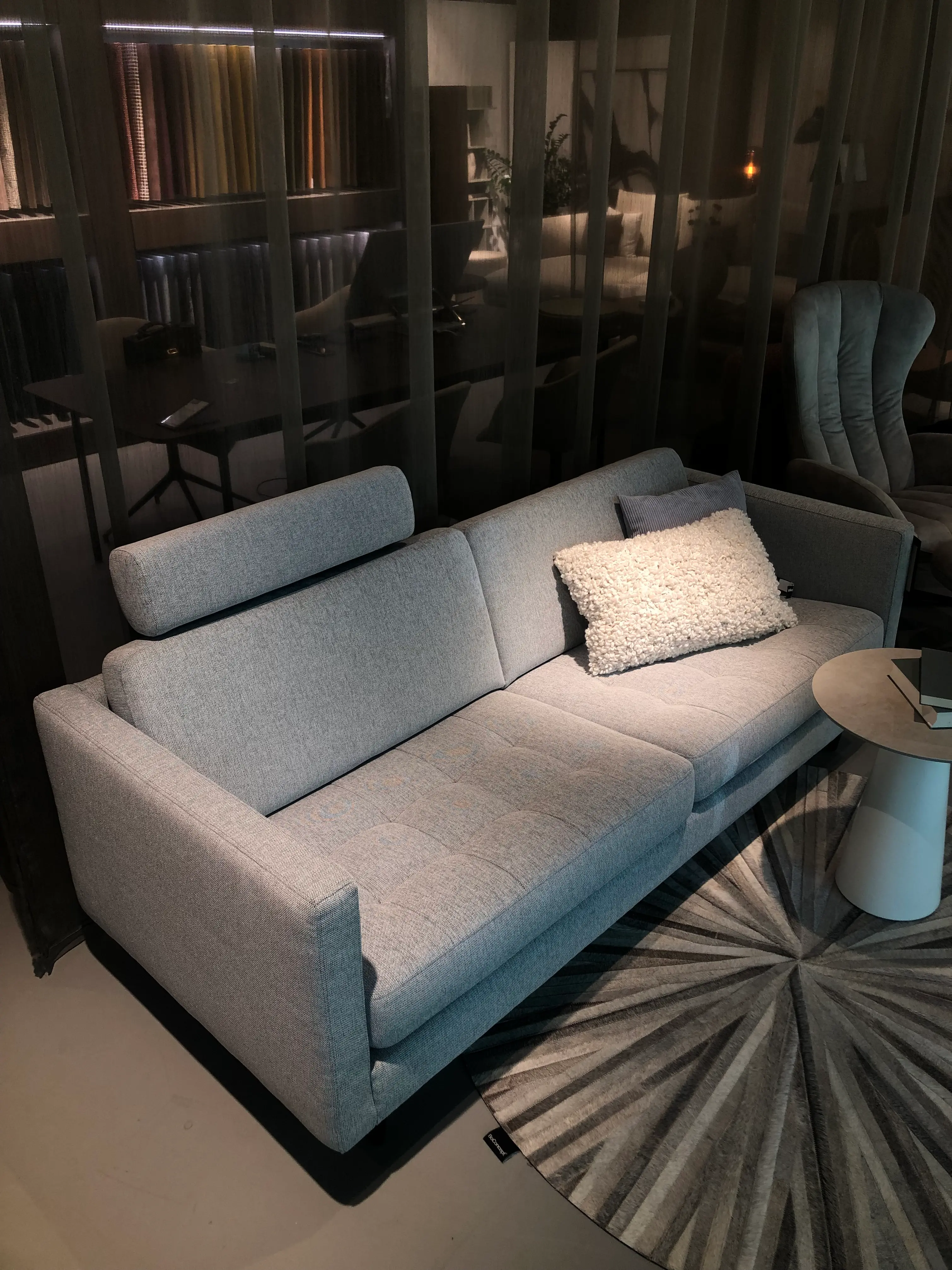 Osaka Sofa mit Nackenstütze (30% Preisvorteil)